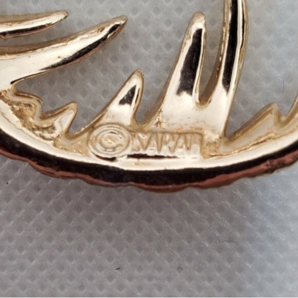 Sarah Cov Fire and Ice - Picture 4 of 5